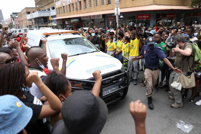 Students protest in Braanfontein