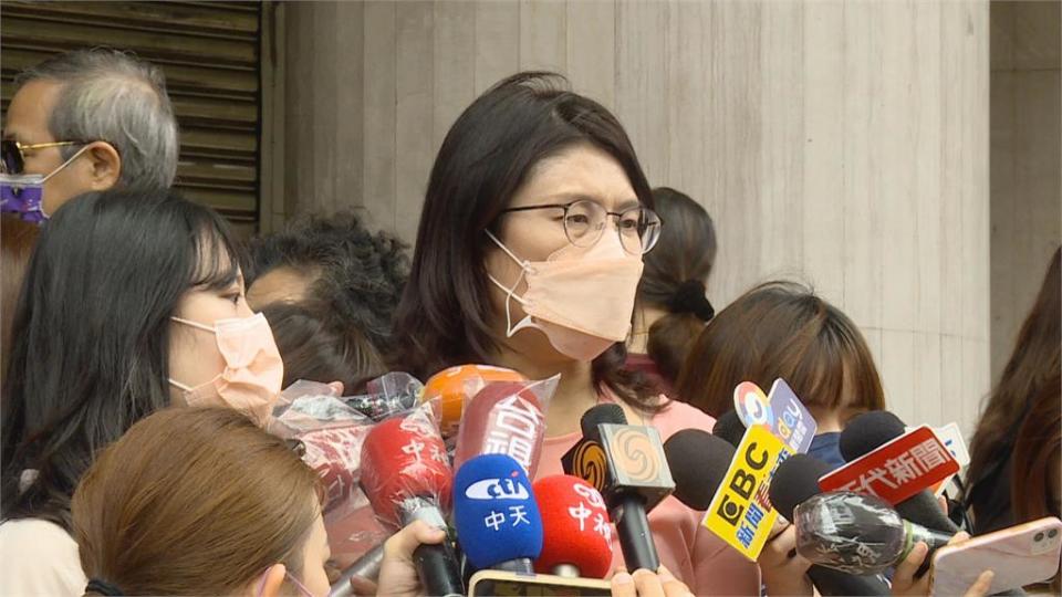 「袂見笑」風波引戰！保蘇揆週五能上台　綠委徹夜輪班守議場大門