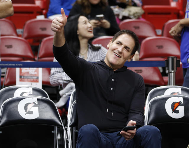 Despite lockout, Dallas Mavericks owner Mark Cuban enjoying NBA