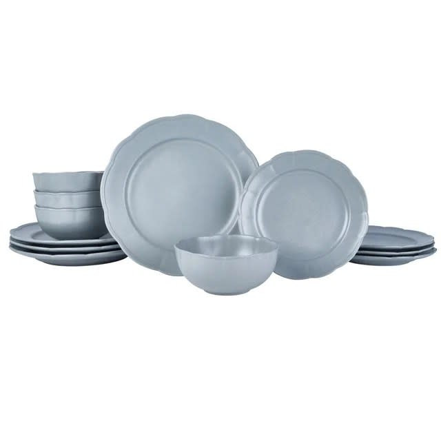 Drew Barrymore's Beautiful Dinnerware Set Just Went on Sale