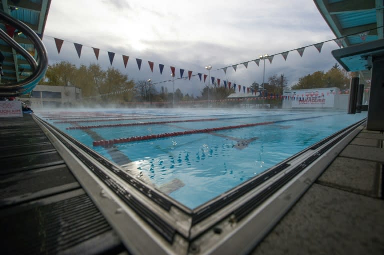 Le bassin du centre de natation à Mulhouse, le 17 novembre 2014 dans le Haut-Rhin (SEBASTIEN BOZON)