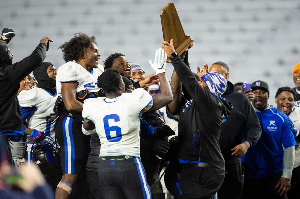 Alabama high school football state championship game scores for AHSAA