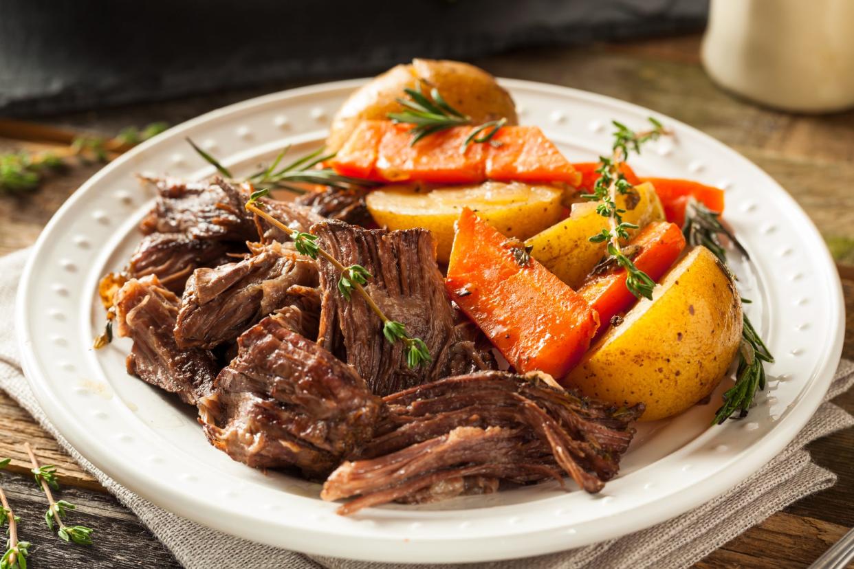 Homemade Slow Cooker Pot Roast with Carrots and Potatoes