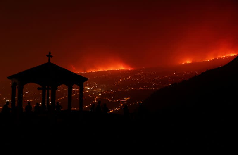 Tens of thousands evacuated as wildfire burns out of control on Spain's Tenerife