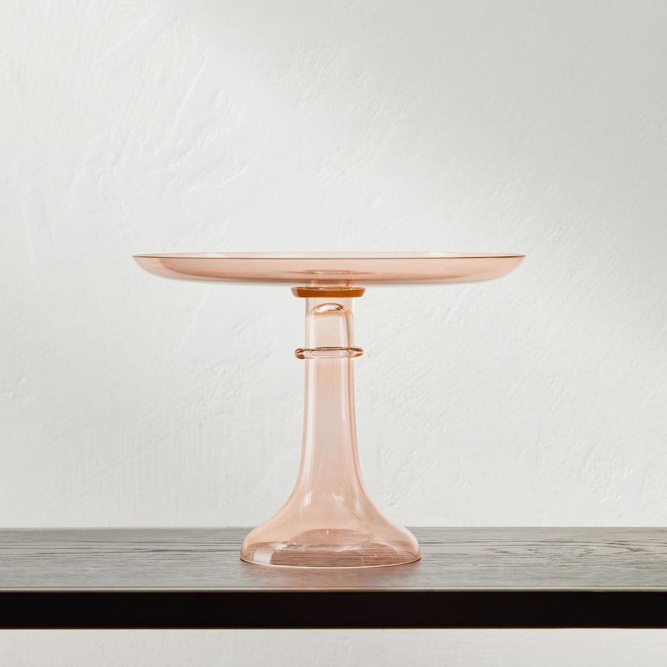 <p><a href="https://go.redirectingat.com?id=74968X1596630&url=https%3A%2F%2Fwww.westelm.com%2Fproducts%2Flcl-estelle-colored-glass-cake-stand-d9581&sref=https%3A%2F%2Fwww.esquire.com%2Flifestyle%2Fg2121%2Fmothers-day-gift-guide%2F" rel="nofollow noopener" target="_blank" data-ylk="slk:Shop Now;elm:context_link;itc:0;sec:content-canvas" class="link ">Shop Now</a></p><p>Cake Stand & Dome</p><p>westelm.com</p><p>$225.00</p>