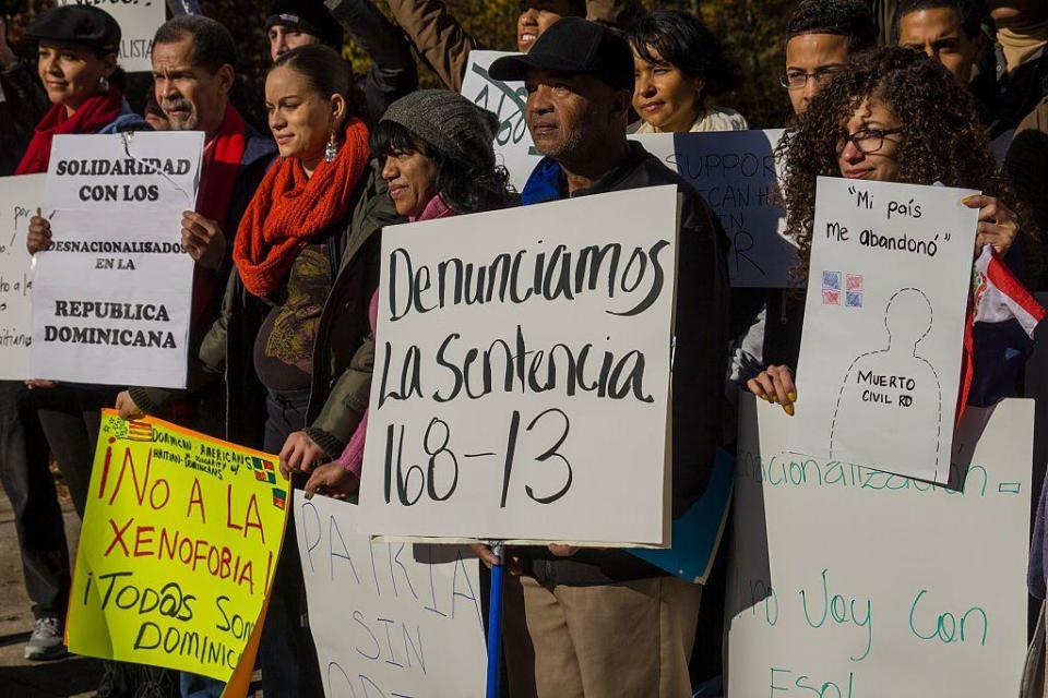 Protesta contra la sentencia 168-13 del Tribunal Constitucional de República Dominicana el 16 de noviembre de 2013 en Nueva York.