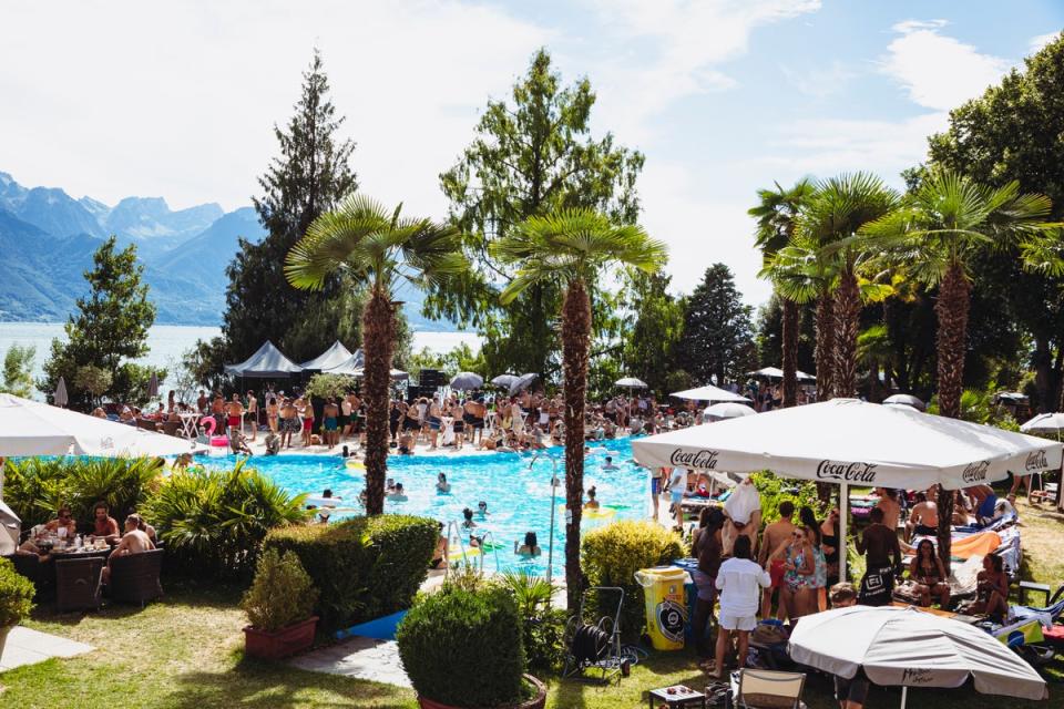A pool party at the Casino in Montreux during the festival (Thea Moser)