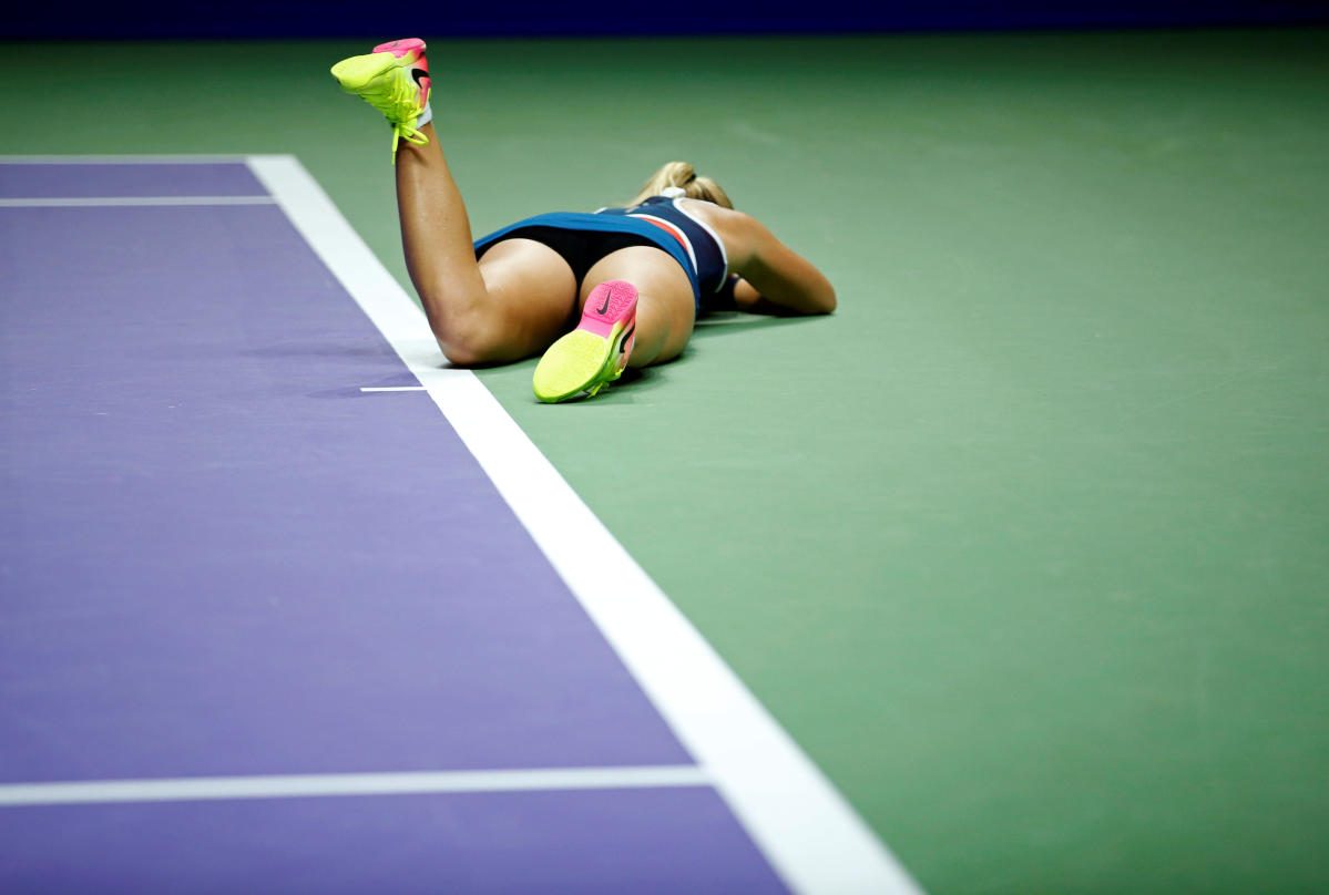 Stunning Dominika Cibulkova Beats World Number 1 Angelique Kerber To Win Wta Finals Crown 6197