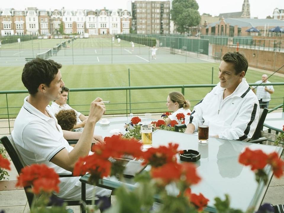 Jonathan Rhys Meyers and Matthew Goode in "Match Point."