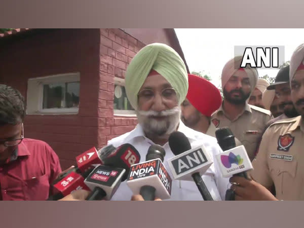 Congress leader Sukhjinder Randhawa (File photo)