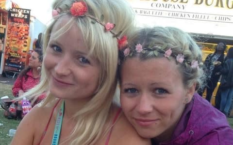 Laura Daniels, 30, right, pictured with her sister Hannah Witheridge  - Credit: Facebook/East Anglia News Service