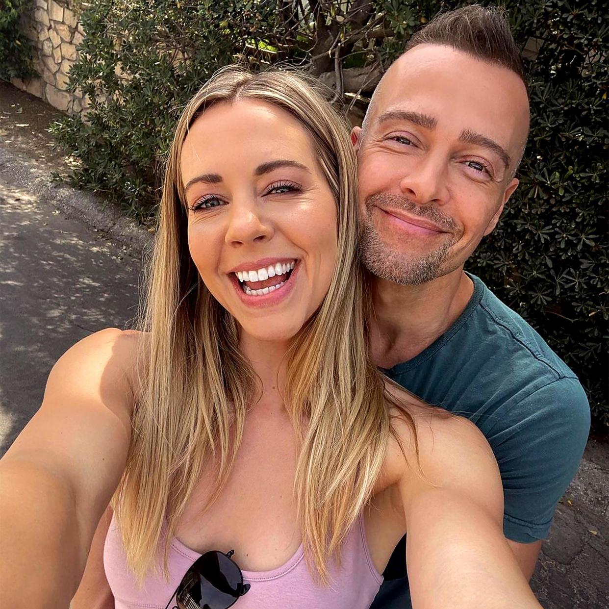 Joey Lawrence s Wife Files for Divorce 054