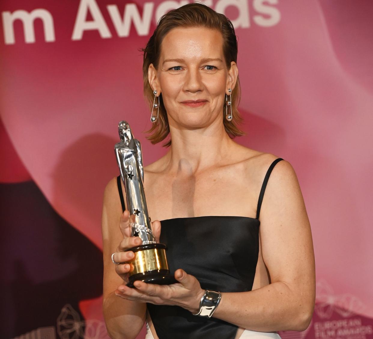 Sandra Hüller gewann 2023 für "Anatomie eines Falls" den Europäischen Filmpreis. Anfang 2024 könnte sich ein Golden Globe Award dazugesellen. (Bild: 2023 Getty Images/Matthias Nareyek)