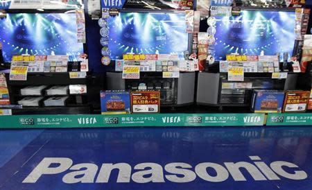 Panasonic's plasma TV sets are displayed at an electronics shop in Tokyo October 20, 2011. REUTERS/Kim Kyung-Hoon