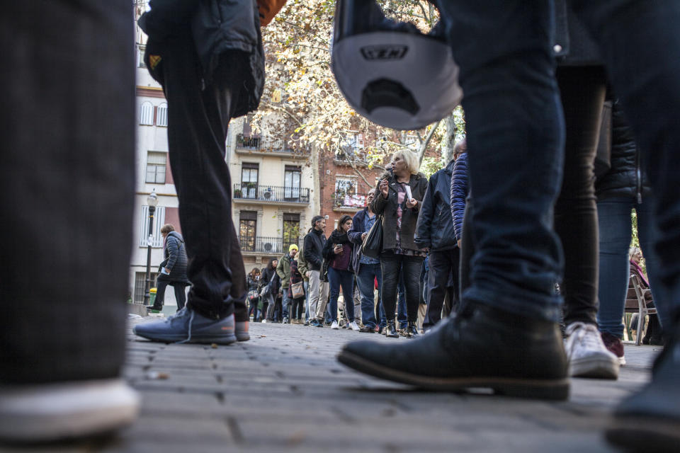 <p>Line of voters in the Catalan regional election at an elementary school in Barcelona, Spain, Dec. 21, 2017. (Photograph by Jose Colon / MeMo for Yahoo News) </p>