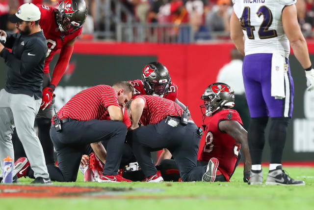 Shaquil Barrett: Tampa Bay Buccaneers linebacker dedicates emotional  pick-six against Chicago Bears to his late daughter