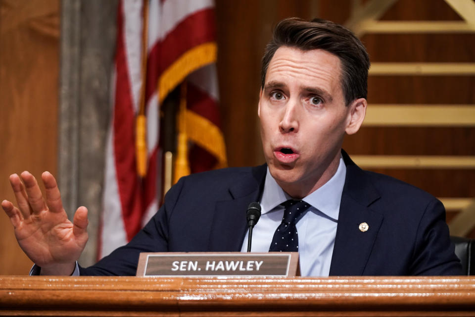 Sen. Josh Hawley (R-Mo.) claimed he was being muzzled in the most un-muzzled way possible. (Photo: GREG NASH via Getty Images)