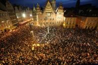 People protest against supreme court legislation in Wroclaw, Poland, July 20, 2017. Agencja Gazeta/Mieczyslaw Michalak/via REUTERS