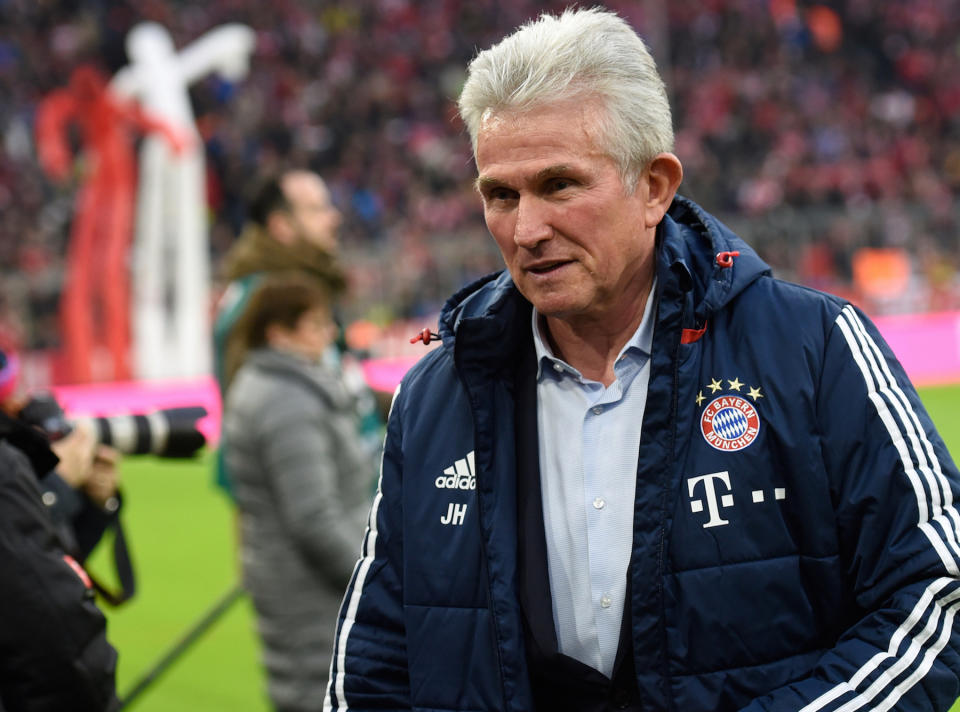 <p>Seit seiner Rückkehr ins Trainergeschäft knackte Heynckes bereits einige Rekorde: Mit dem 3:0 der Bayern gegen Augsburg erzielte er seinen 500. Bundesligasieg. 326 Siege fuhr er als Trainer ein, 174 als Spieler. Damit ist Heynckes statistisch gesehen der erfolgreichste Trainer der Bundesliga-Geschichte. (Bild: dpa) </p>