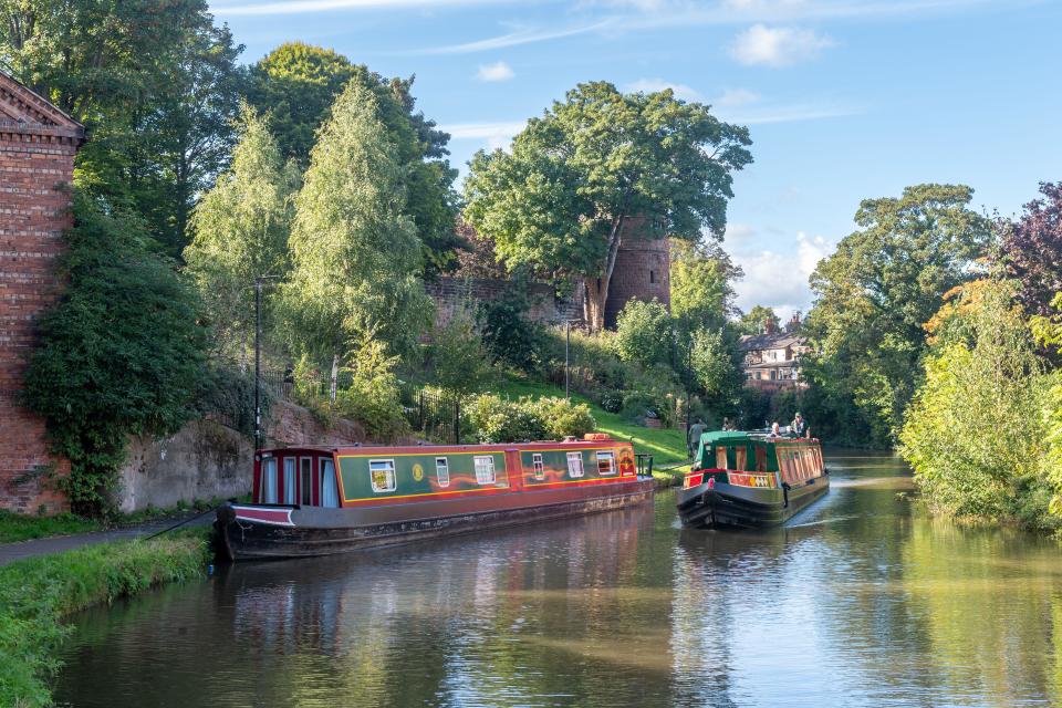 Narrowboats on the Shropshire Union Canal, Chester, Cheshire, UK.