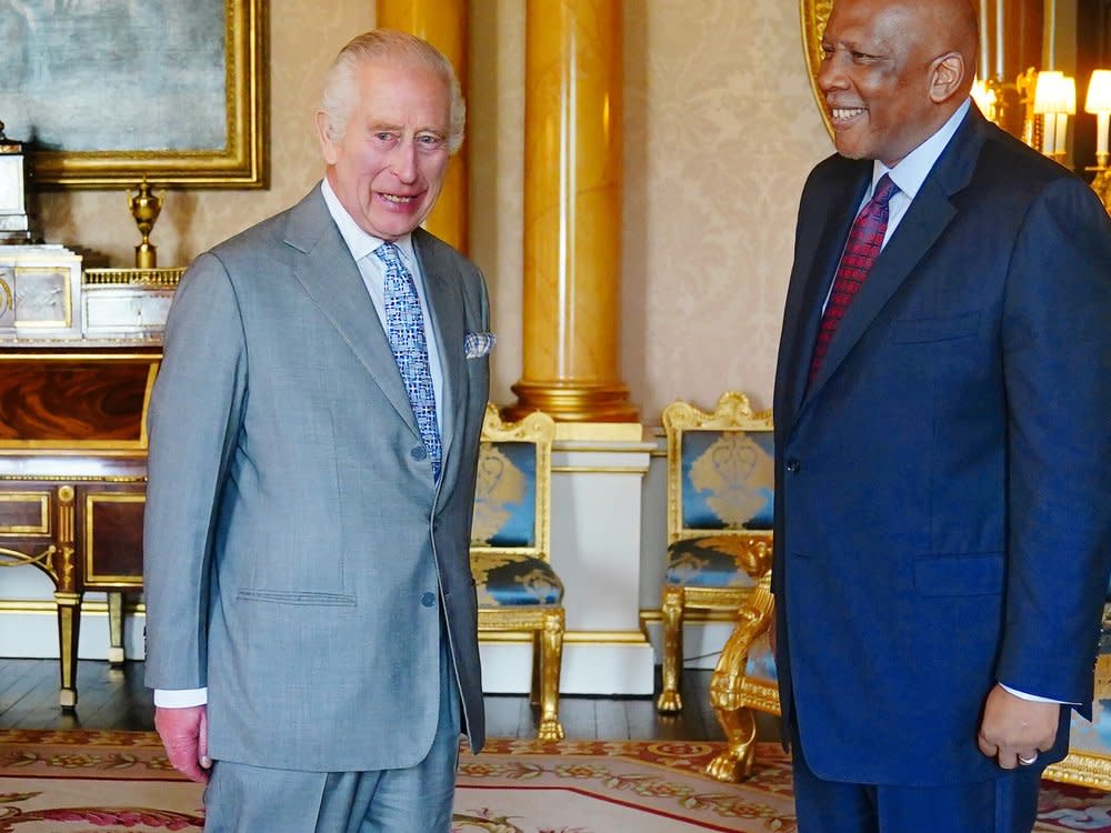 König Charles III. bei seiner Audienz mit König Letsie von Lesotho. (Bild: © NUNN SYNDICATION LIMITED 2024/ddp)