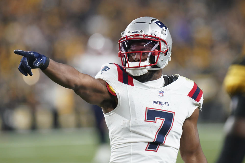 New England Patriots wide receiver JuJu Smith-Schuster celebrates catching a 37-yard pass during the first half of an NFL football game against the Pittsburgh Steelers on Thursday, Dec. 7, 2023, in Pittsburgh. (AP Photo/Matt Freed)
