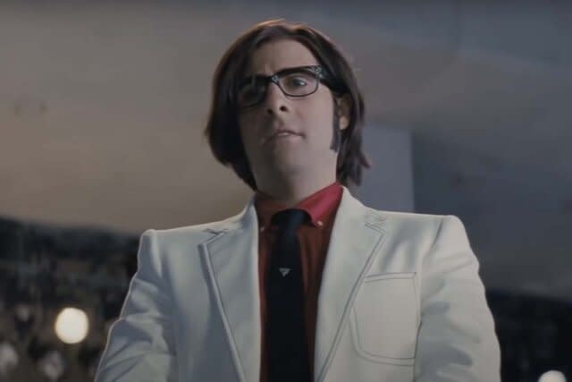 Jason  Schwartzman as Gideon Gordon Graves in Scott Pilgrim vs the World (2010)