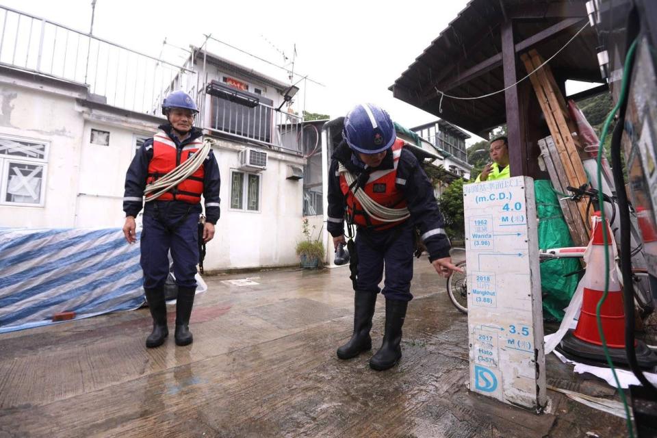 民安隊在鯉魚門執勤