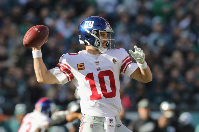 ThankYouEli Trends As Giants QB Eli Manning Sets to Announce