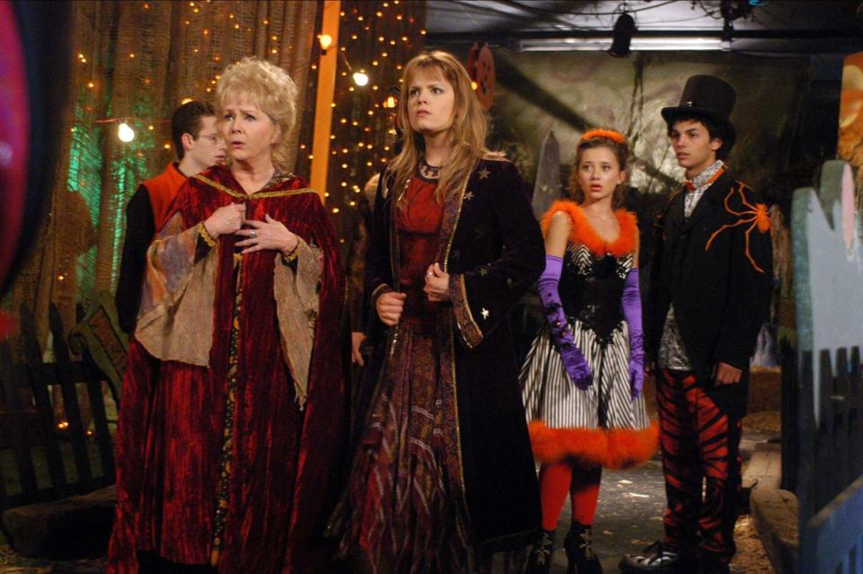 <p>Cinematic/Alamy</p> Debbie Reynolds, Kimberly J. Brown in 