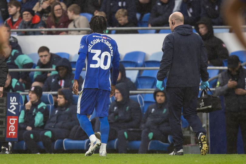 Josh Wilson-Esbrand walks off injured. -Credit:Huw Evans Picture Agency