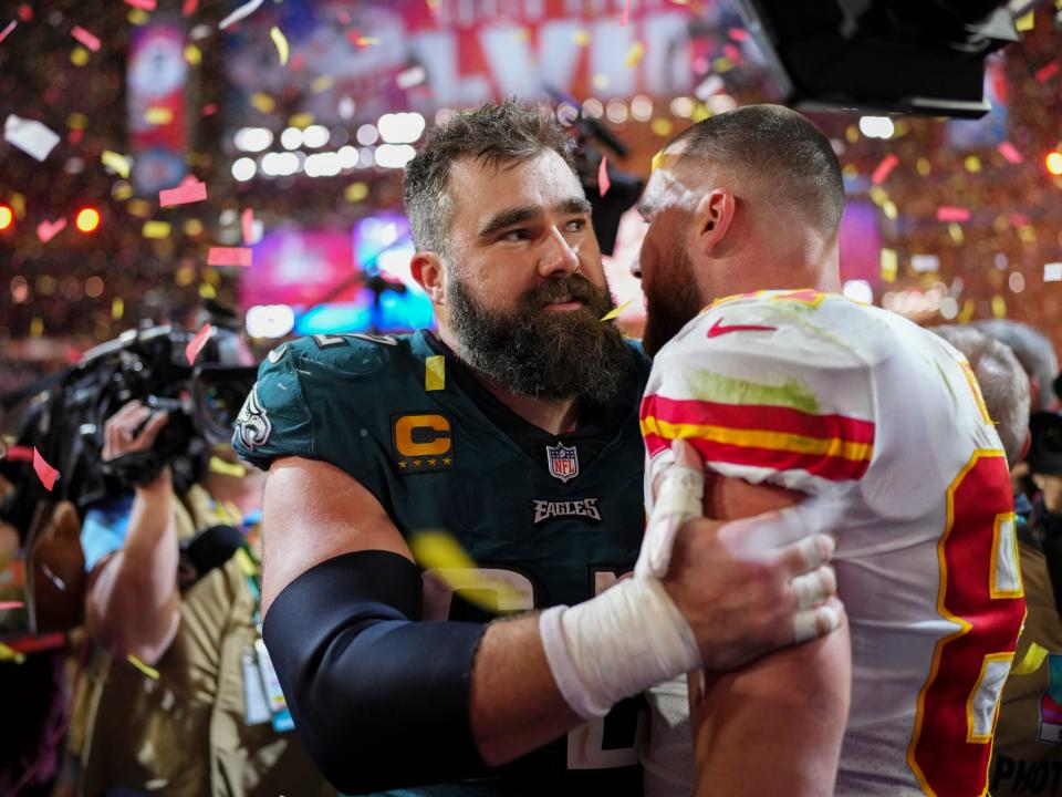 jason kelce travis kelce superbowl