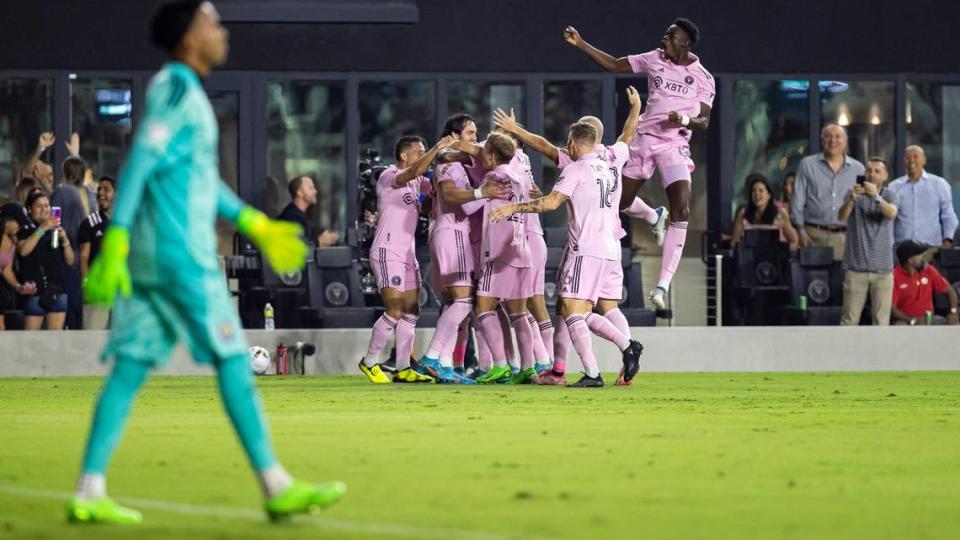 Inter Miami forward Leonardo Campana (9) celebrates with his teammates after scoring a goal against Orlando City during the first half of an MLS soccer match at DRV PNK Stadium on Wednesday, Oct. 5, 2022, in Fort Lauderdale, Fla.