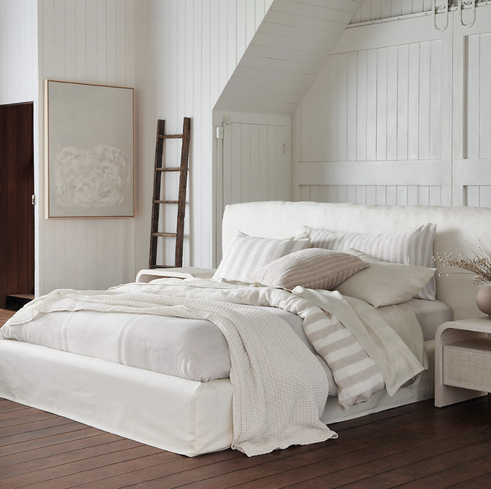<p><a href="https://go.redirectingat.com?id=74968X1596630&url=https%3A%2F%2Fwww.crateandbarrel.com%2Fever-white-slipcover-queen-bed-by-leanne-ford%2Fs357861&sref=https%3A%2F%2Fwww.housebeautiful.com%2Fshopping%2Ffurniture%2Fg39787876%2Fbest-upholstered-beds-headboards%2F" rel="nofollow noopener" target="_blank" data-ylk="slk:Shop Now;elm:context_link;itc:0;sec:content-canvas" class="link ">Shop Now</a></p><p>Ever White Slipcover Bed</p><p>crateandbarrel.com</p><p>$1799.00</p><span class="copyright">Crate & Barrel</span>