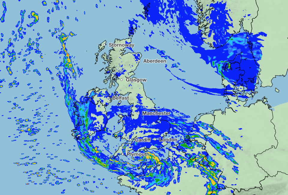 A map showing areas likely to be hit by rainfall in the early hours of Friday morning (Met Office)