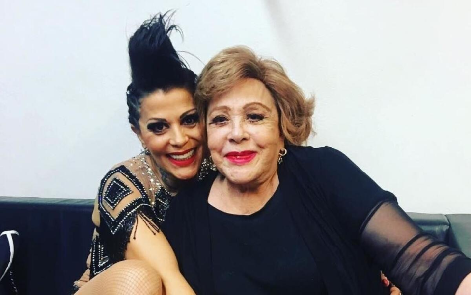 Alejandra Guzmán con Silvia Pinal  / Cortesía