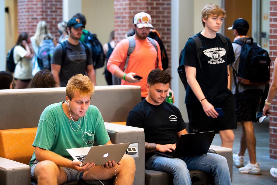 Students inside the Haslam College of Business building on the first day of fall classes at the University of Tennessee at Knoxville on Wednesday, August 18, 2021. 