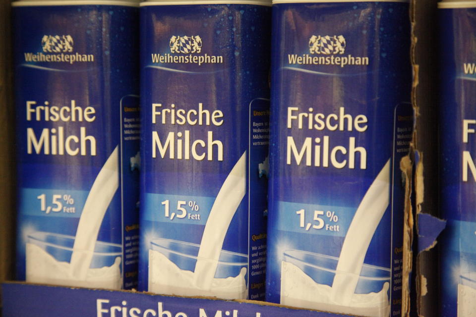 <p>Seit 2000 gehört die Molkerei Weihenstephan zum Müller-Konzern. Bis zum Aufkauf durch den Großkonzern lag der Betrieb in Staatshand. Privat oder nicht – 12,9 Prozent der Befragten vertrauen auf die Marke, womit Weihenstephan auf dem achten Rang landet. (Foto: ddp) </p>