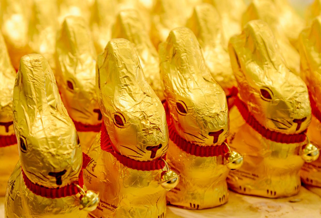 Germany Gold Bunny Battle (ASSOCIATED PRESS)