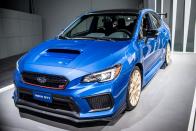 <p>Rennsportfans werden den Subaru WRX STi vermissen. Das Design, die Technik – alles schrie nach einem tollen Fahrgefühl. Damit war 2018 jedoch Schluss und der WRX STi reiht sich in die Schlage der Auto-Abschiede ein. </p>