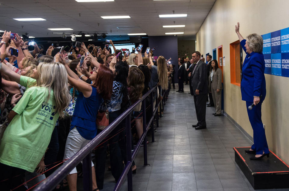 Hillary Clinton’s epic group selfie in Orlando, Fla.