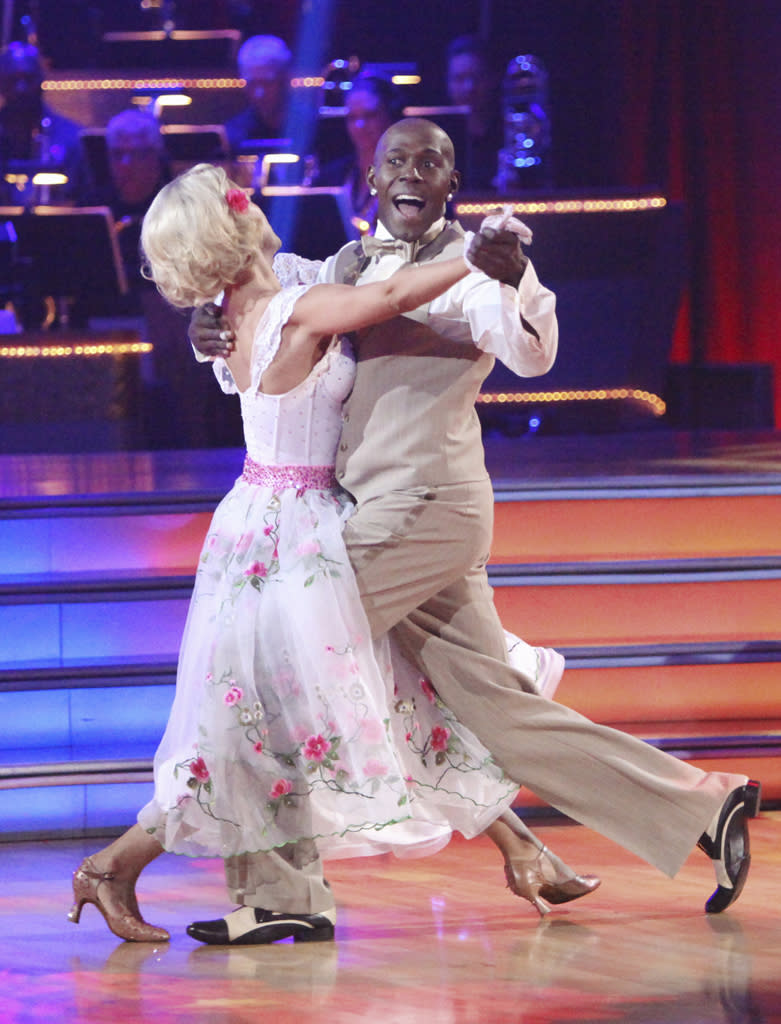 Donald Driver and Peta Murgatroyd perform on "Dancing With the Stars."