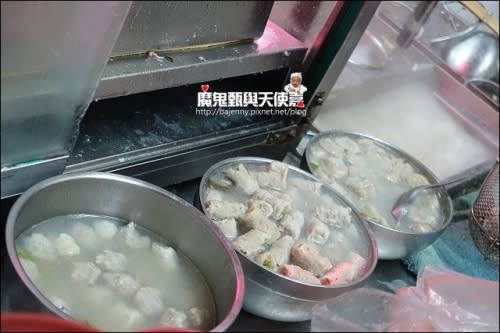 《小姑遊記》台南住宿景點美食~冰鄉八寶豆花/芒果牛奶冰．石精臼牛肉湯．花園夜市小吃．老房子麥克阿舍民宿