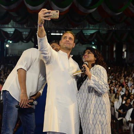 30 rare photos on Rahul's 50th birthday <em> Image source: https://www.instagram.com/p/Bw6eqIsgZkQ/?utm_source=ig_web_copy_link</em>