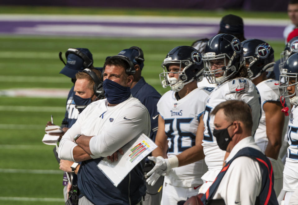 MINNEAPOLIS, MN - SEPTEMBER 27: Tennessee Titans head coach Mike Vrabel stands on the sidelines during the first quarter of the game against the Minnesota Vikings at U.S. Bank Stadium on September 27, 2020 in Minneapolis, Minnesota. (Photo by Stephen Maturen/Getty Images)