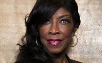 <p>Natalie Cole (1950-2015), Tochter von Nat King Cole und selbst Sängerin, benötigte 2009 aufgrund ihrer Drogensucht eine neue Niere. Das Organ bekam sie schließlich auch - gespendet von einem Fan. (Bild: Tristan Fewings/Getty Images)</p> 