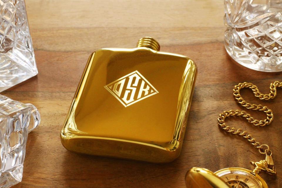 24) Personalized Flask