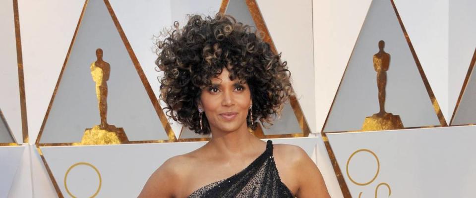 Halle Berry at the 89th Annual Academy Awards held at the Hollywood and Highland Center in Hollywood, USA on February 26, 2017.