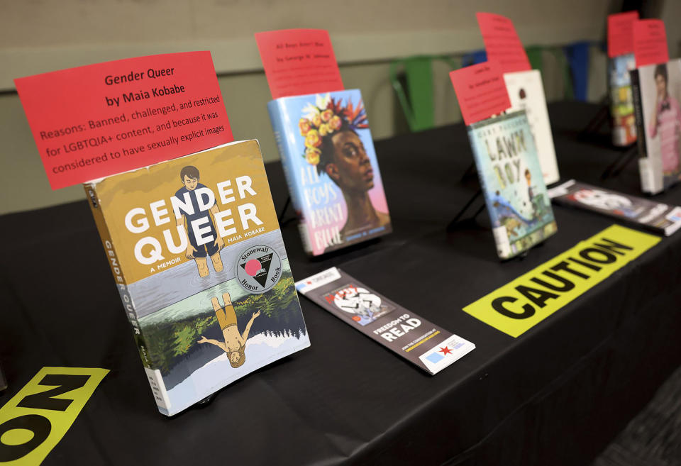 A selection of banned and challenged books during Banned Books Week 2022, at the Lincoln Belmont branch of the Chicago Public Library on Sept. 22, 2022.<span class="copyright">Chris Sweda—Chicago Tribune/TNS/Getty Images</span>