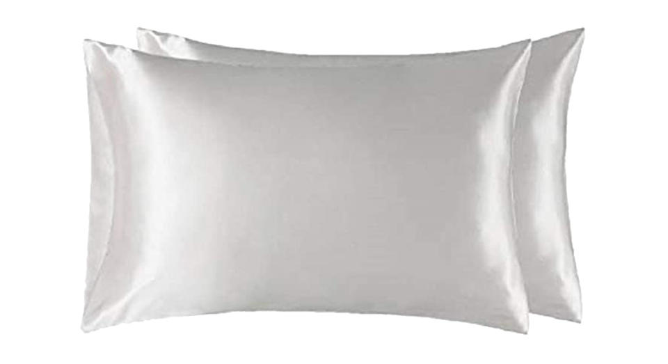 Bedsure Pillowcase Set Satin Pillowcases (Amazon)